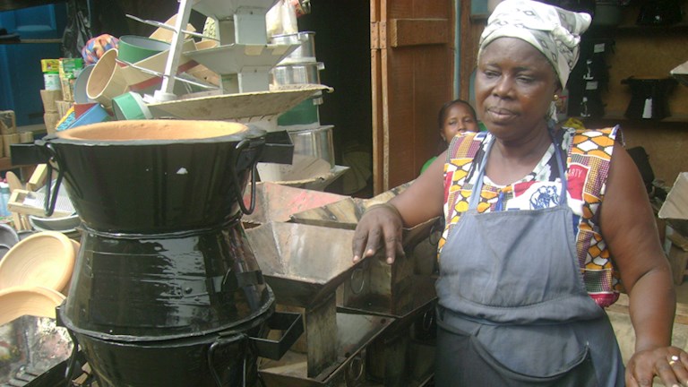 In Ghana zorgen efficiënte barbecues voor 25.000 ton minder CO2-uitstoot
